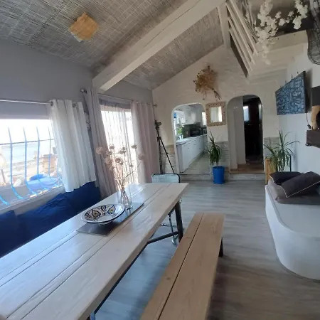 Maison De Pecheur *
