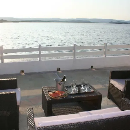 Maison De Pecheur بيت للعطل سيجيان